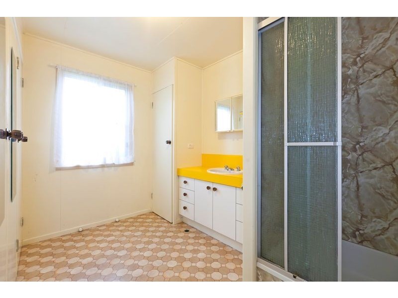 24 Malabar Street, Wynnum West QLD 4178
