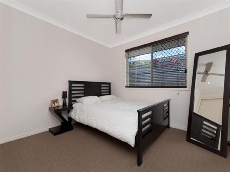 1 Brushbox Place, Wakerley QLD 4154