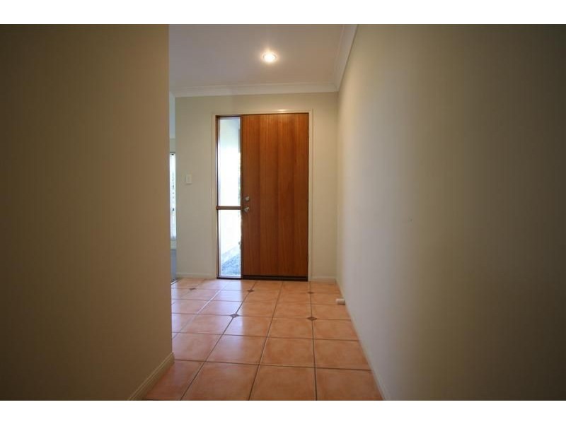 39 Ross Place, Wakerley QLD 4154