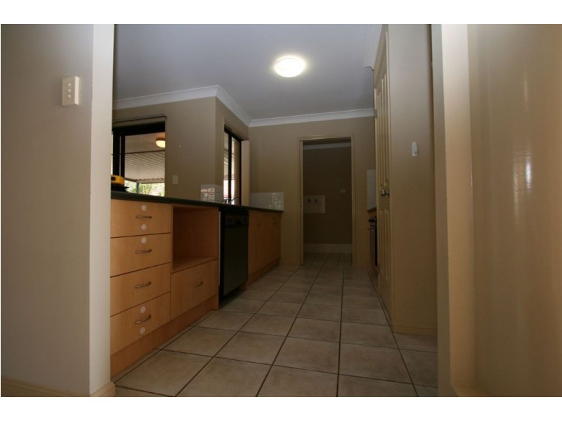 21 Ross Place, Wakerley QLD 4154