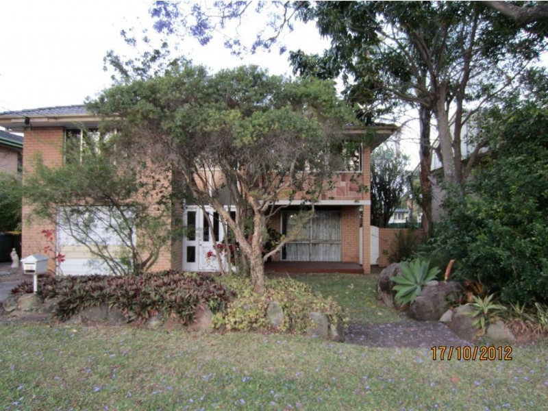 15 Glenjustins Street, Wynnum West QLD 4178