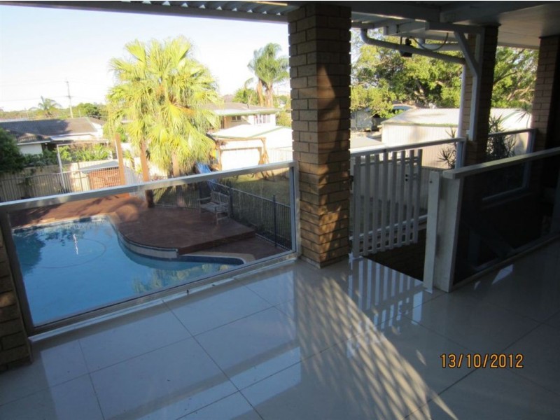 15 Glenjustins Street, Wynnum West QLD 4178