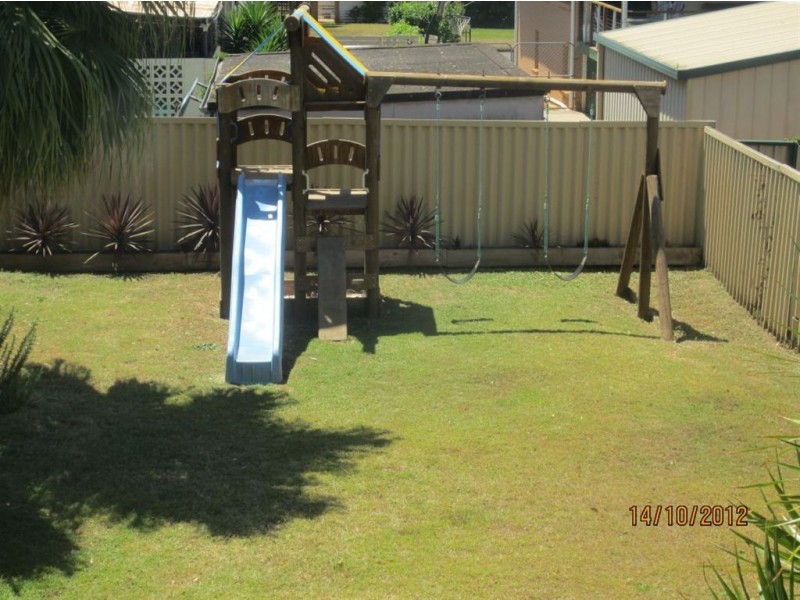 15 Glenjustins Street, Wynnum West QLD 4178