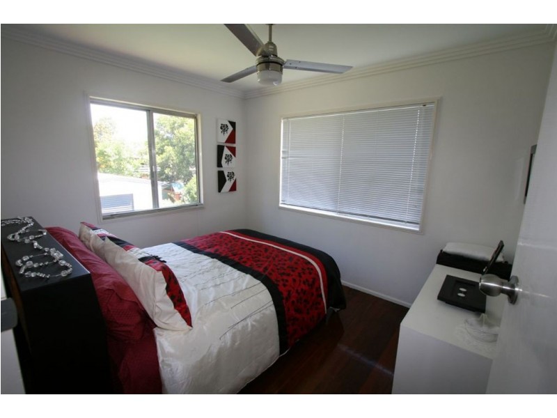 18 Tantani Street, Manly West QLD 4179