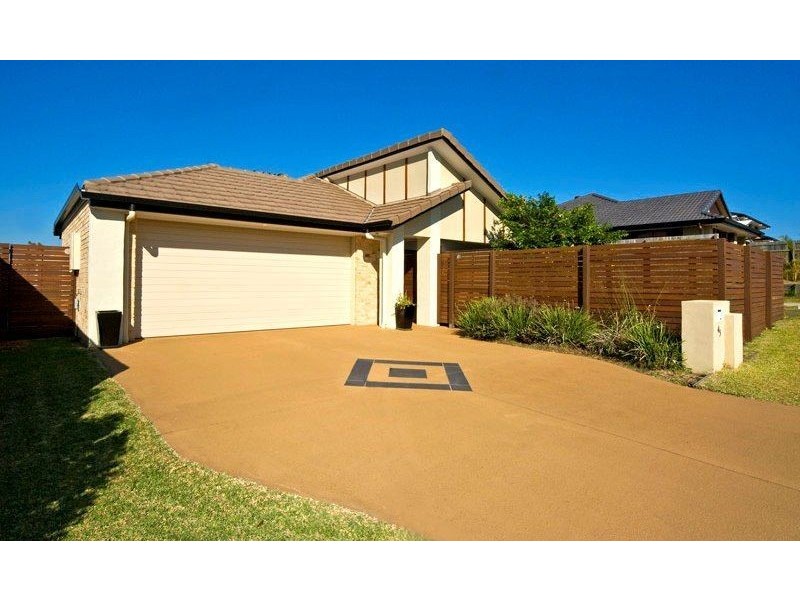 45 Lexey Crescent, Wakerley QLD 4154