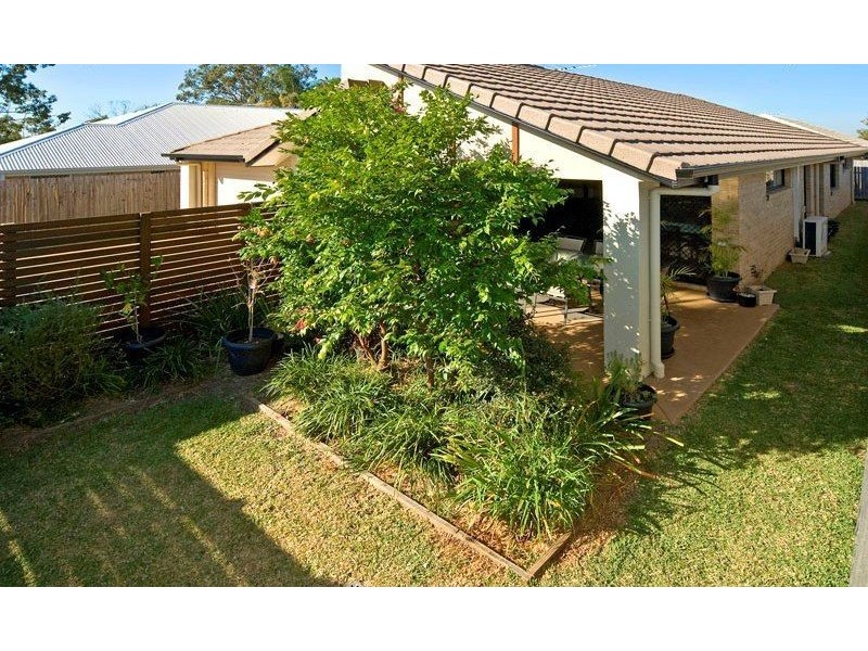 45 Lexey Crescent, Wakerley QLD 4154