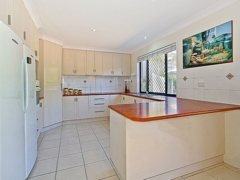 40 Ivy Crescent, Wakerley QLD 4154