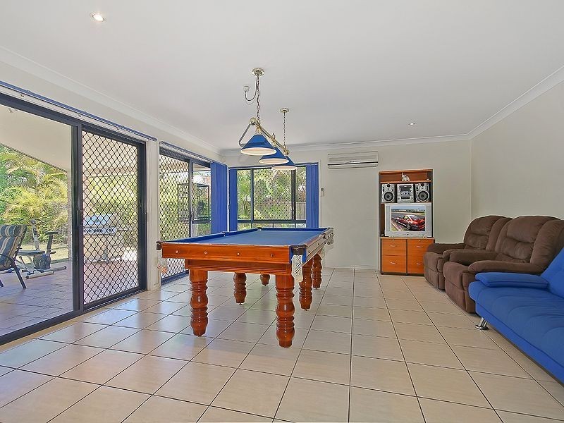 40 Ivy Crescent, Wakerley QLD 4154