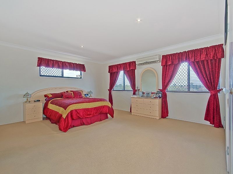 40 Ivy Crescent, Wakerley QLD 4154