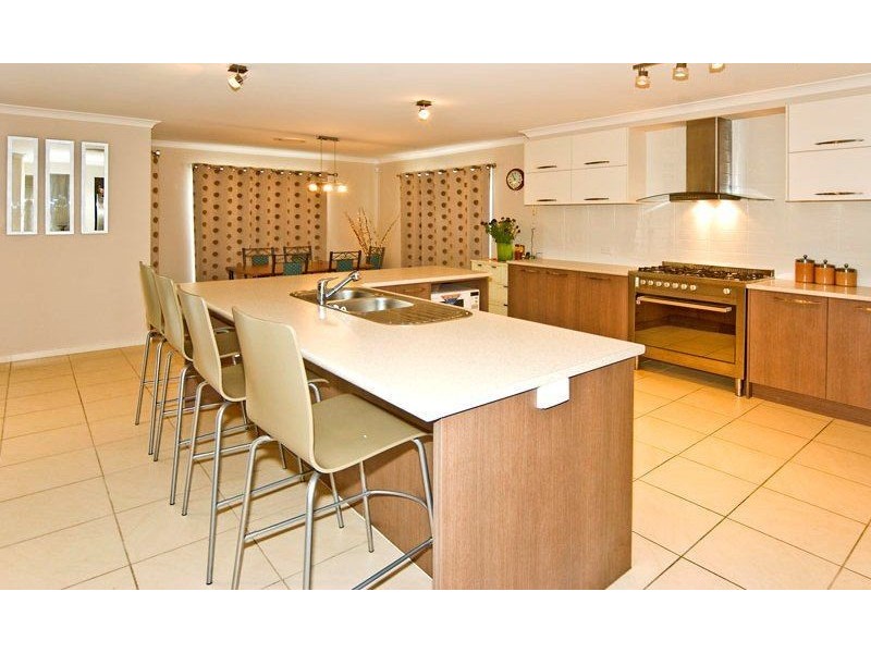 7 Gumnut Close, Lota QLD 4179