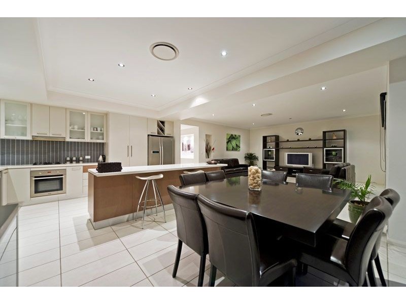 45 Talltrees Circuit, Wakerley QLD 4154