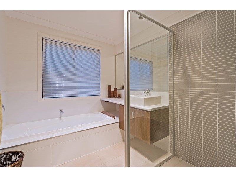 45 Talltrees Circuit, Wakerley QLD 4154