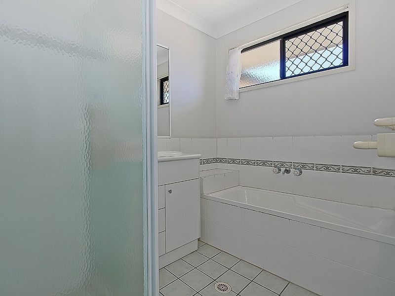 53 Isaacs Way, Wakerley QLD 4154