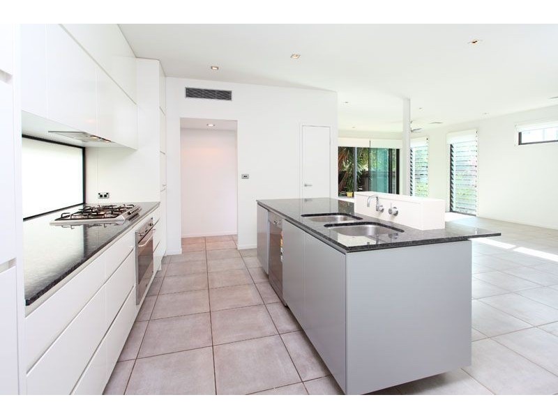 1 Tide Lane, Bulimba QLD 4171