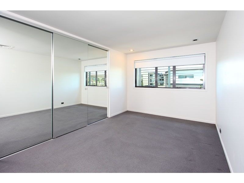 1 Tide Lane, Bulimba QLD 4171