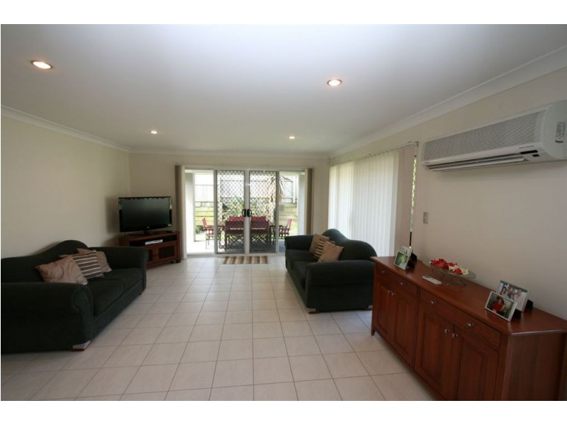 17 Olsen Court, Wakerley QLD 4154
