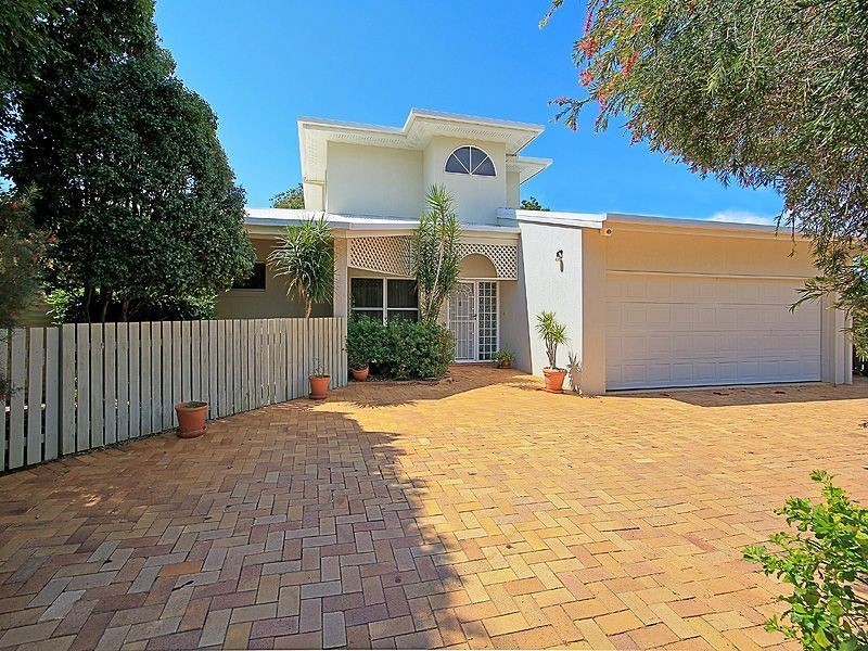 9 Tuna Street, Manly West QLD 4179