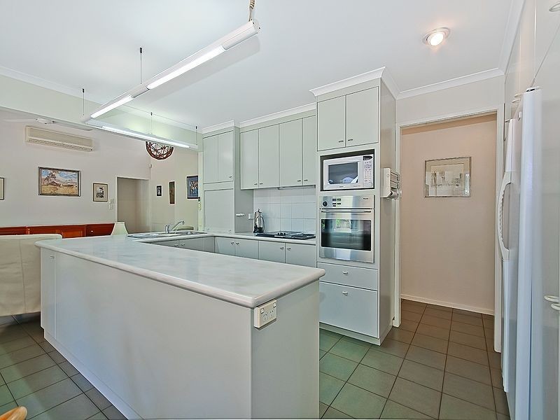 9 Tuna Street, Manly West QLD 4179