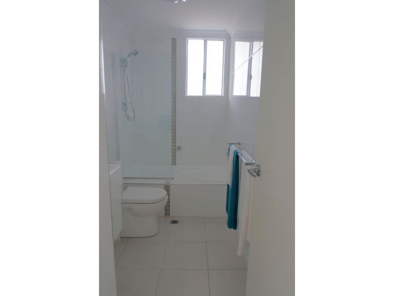 52 Dibar Street, Wynnum QLD 4178