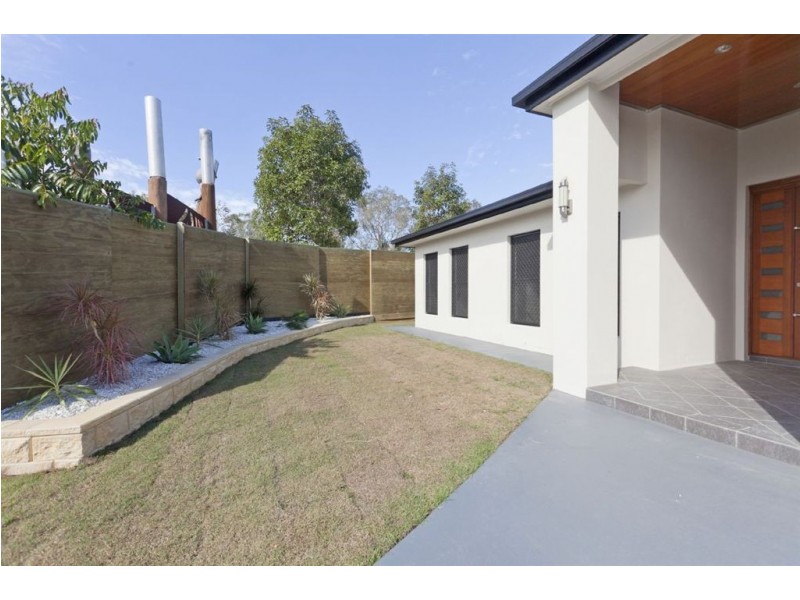 4 Habitat Drive, Wakerley QLD 4154