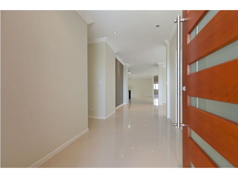 4 Habitat Drive, Wakerley QLD 4154