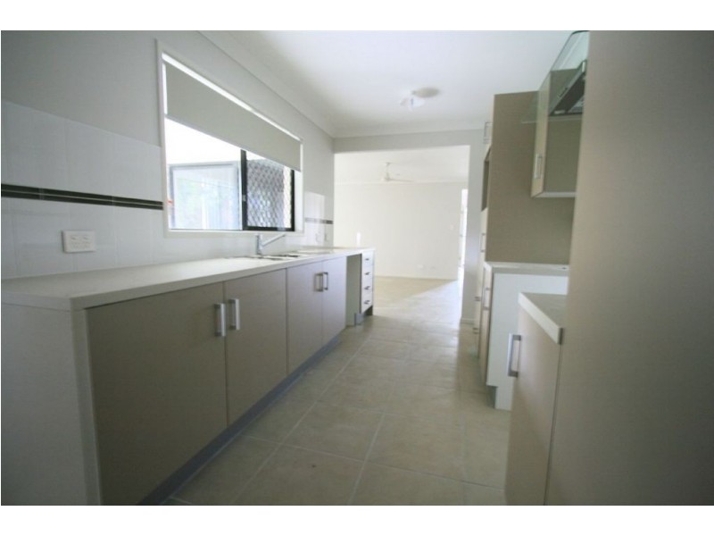 5 Foxwood Circuit, Wakerley QLD 4154
