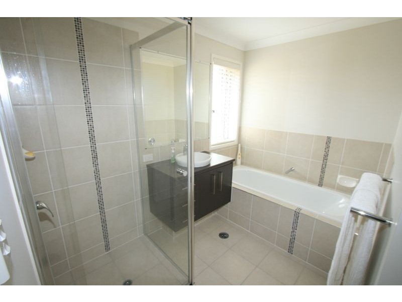 29 Foxwood Cct, Wakerley QLD 4154