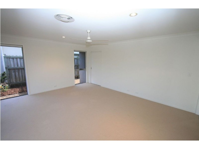 59 Torrens Crescent, Wakerley QLD 4154