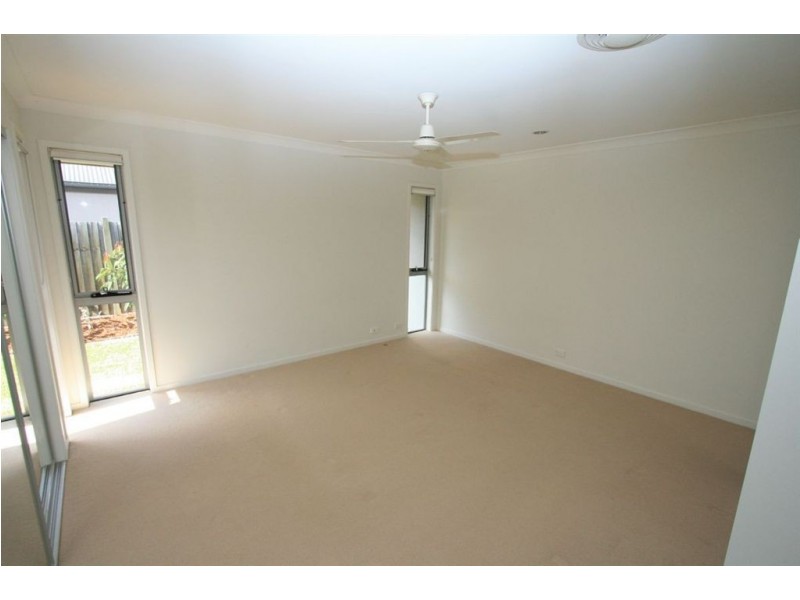 59 Torrens Crescent, Wakerley QLD 4154