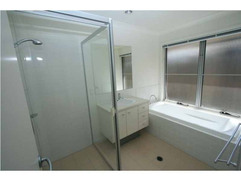 59 Torrens Crescent, Wakerley QLD 4154