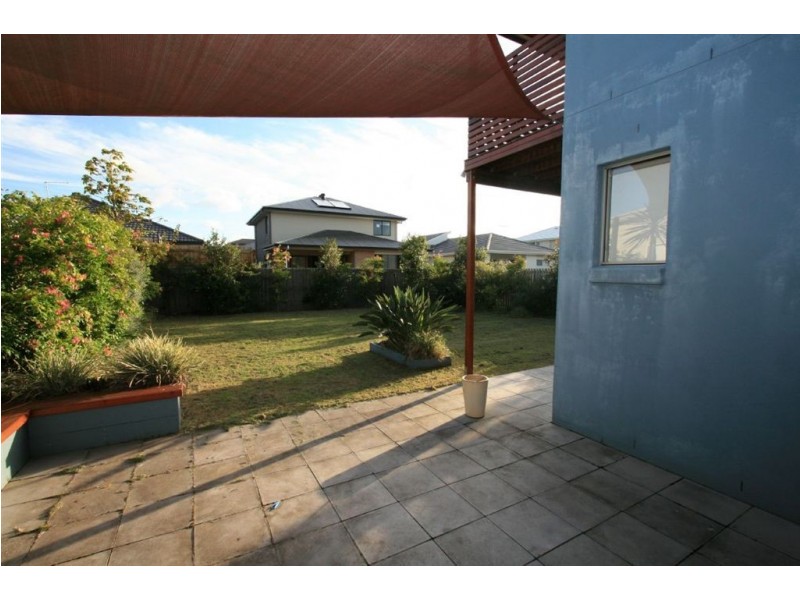 8 Habitat Drive, Wakerley QLD 4154