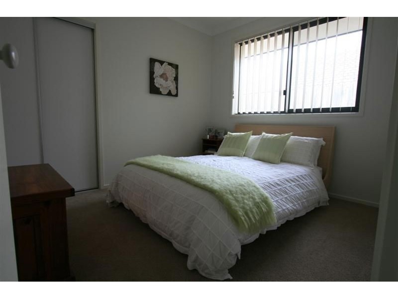 25 Worchester Crescent, Wakerley QLD 4154