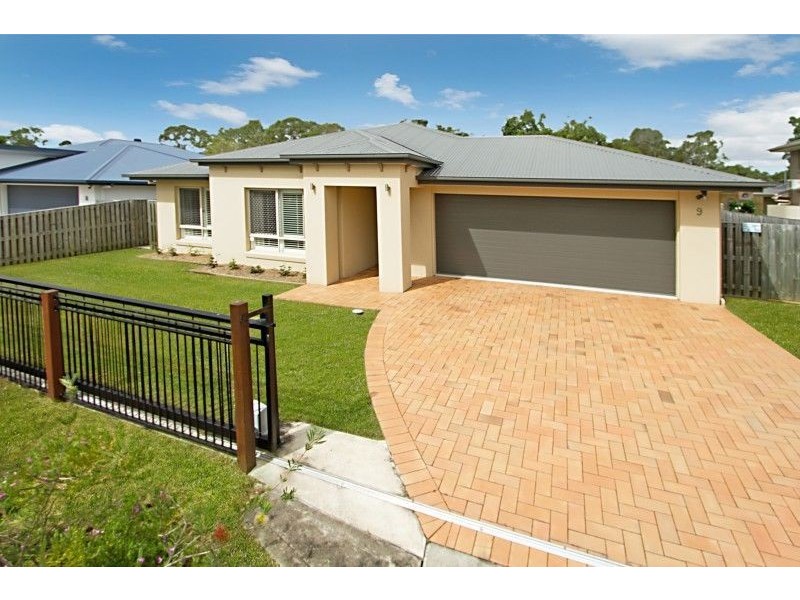 9 Red Gum Crescent, Wakerley QLD 4154