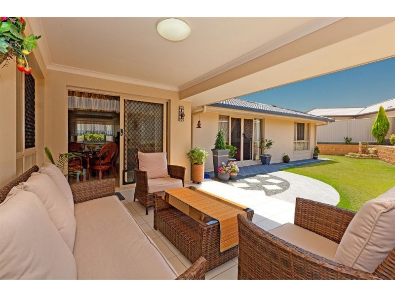 4 Jessielea Street, Wynnum West QLD 4178