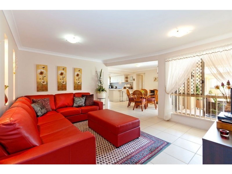 4 Jessielea Street, Wynnum West QLD 4178