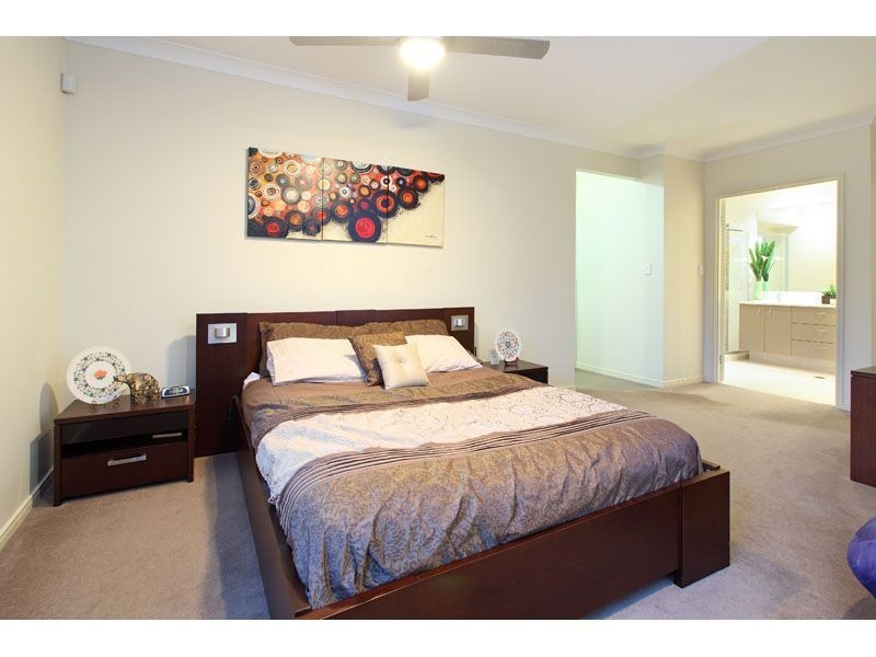 34 Sylvateere Crescent, Wakerley QLD 4154