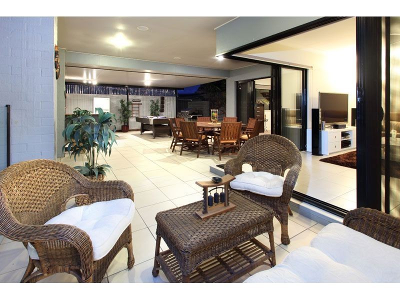 34 Sylvateere Crescent, Wakerley QLD 4154