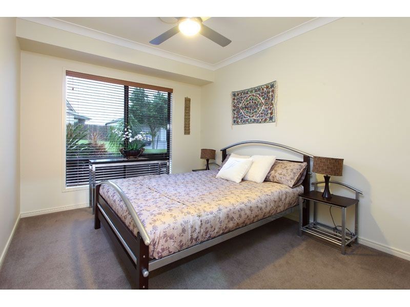 34 Sylvateere Crescent, Wakerley QLD 4154