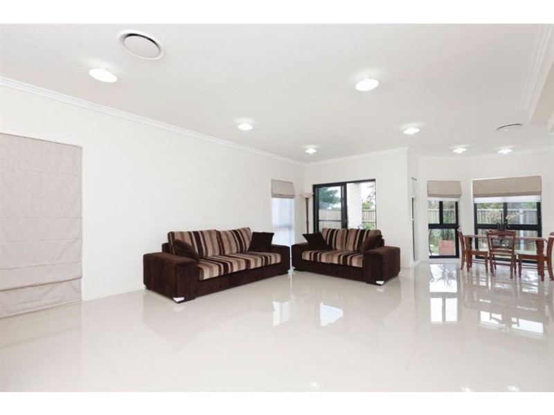 11 Nile Close, Wakerley QLD 4154