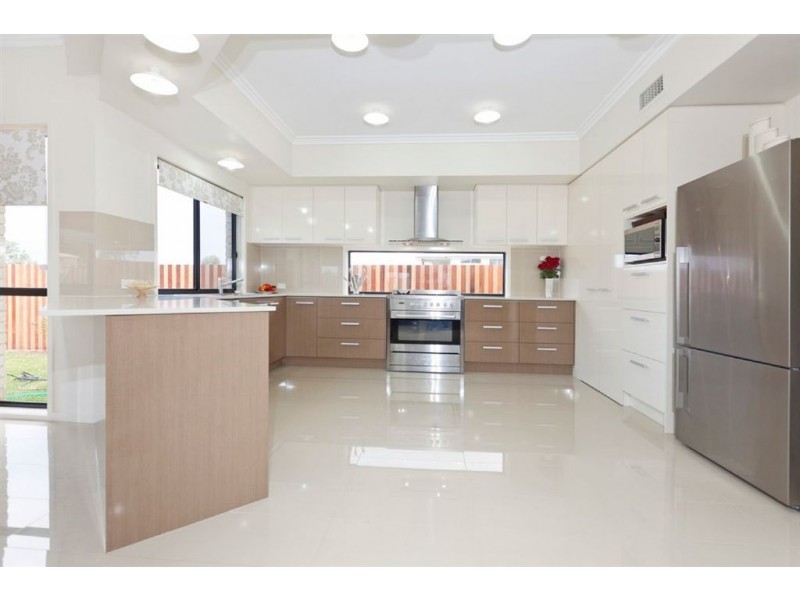 11 Nile Close, Wakerley QLD 4154