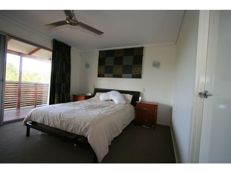 8 Habitat Drive, Wakerley QLD 4154