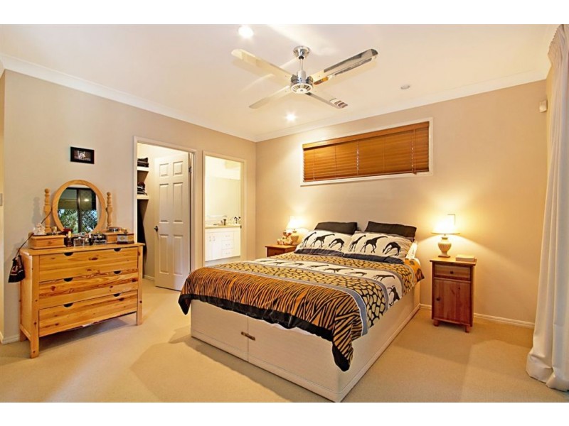 12 Williams Street, Wakerley QLD 4154