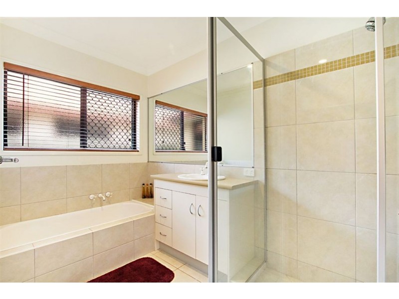 12 Williams Street, Wakerley QLD 4154