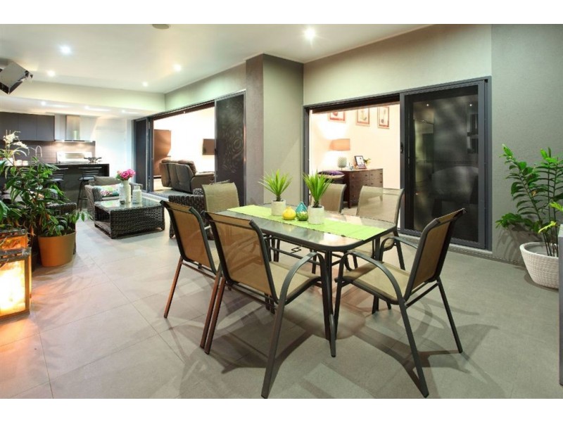 6 Habitat Drive, Wakerley QLD 4154