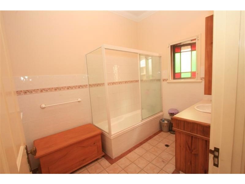 30 Strawberry Road, Manly West QLD 4179