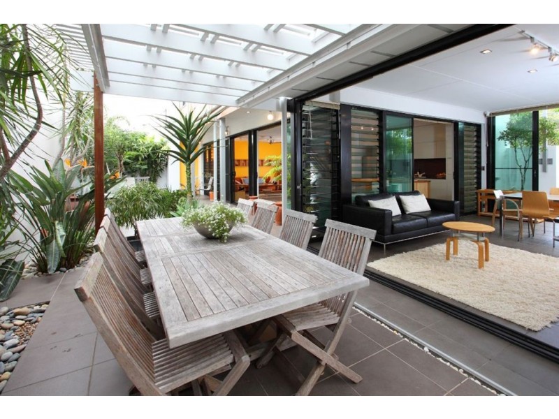 6 Ebb Court, Bulimba QLD 4171