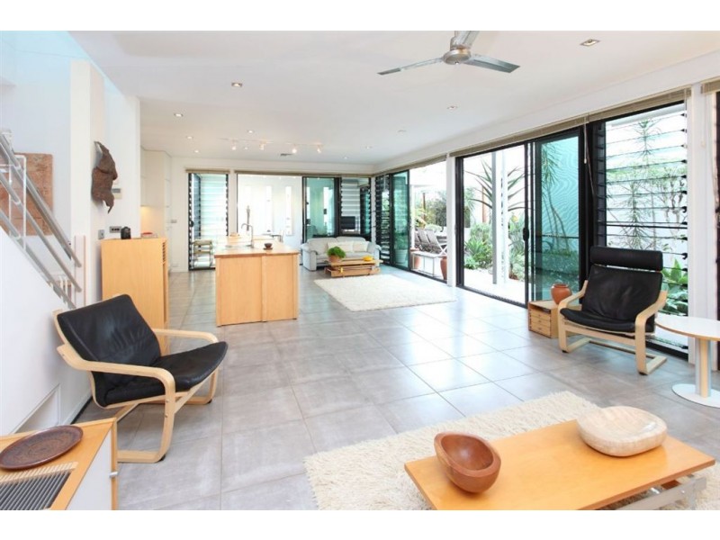 6 Ebb Court, Bulimba QLD 4171