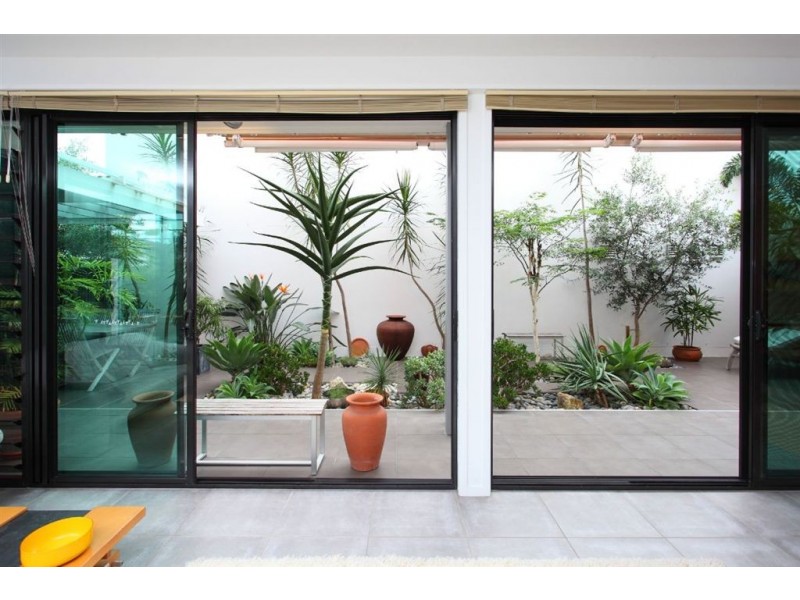 6 Ebb Court, Bulimba QLD 4171