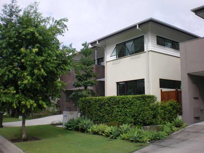 34 Shore Crescent, Bulimba QLD 4171