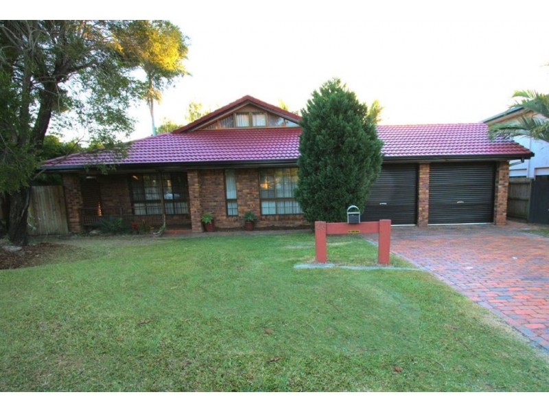 27 Risdon Street, Carindale QLD 4152